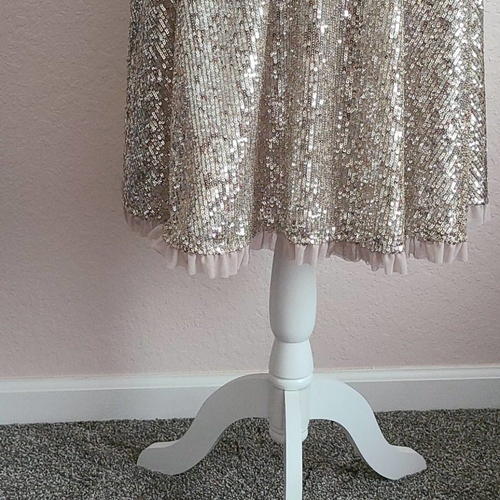 NWT Gal Meets Glam Waterfall Sequin Fit & Flare Dress - Picture 15 of 17